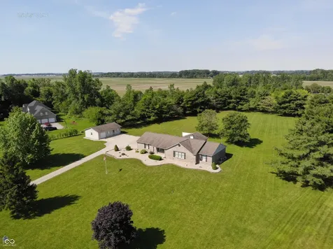 1136 Holmes Road Lebanon IN 46052
