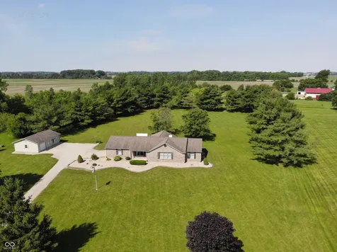 1136 Holmes Road Lebanon IN 46052