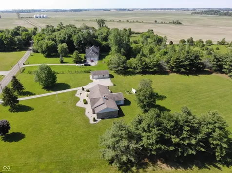 1136 Holmes Road Lebanon IN 46052