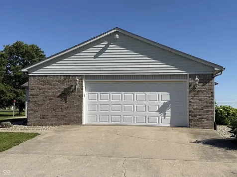 1136 Holmes Road Lebanon IN 46052