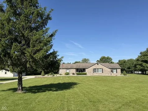 1136 Holmes Road Lebanon IN 46052