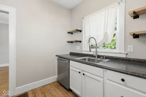 642 E 54th Street Indianapolis IN 46220