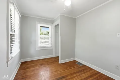642 E 54th Street Indianapolis IN 46220