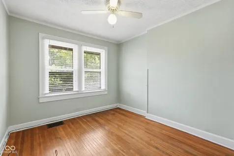 642 E 54th Street Indianapolis IN 46220