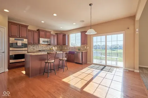13071 Knights Way Fishers IN 46037