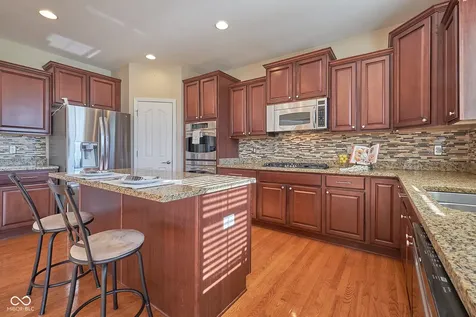 13071 Knights Way Fishers IN 46037