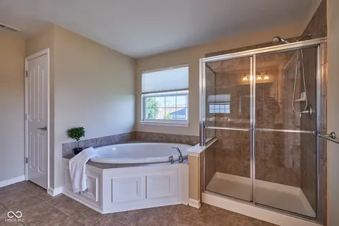 13071 Knights Way Fishers IN 46037