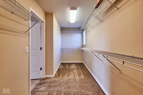 13071 Knights Way Fishers IN 46037