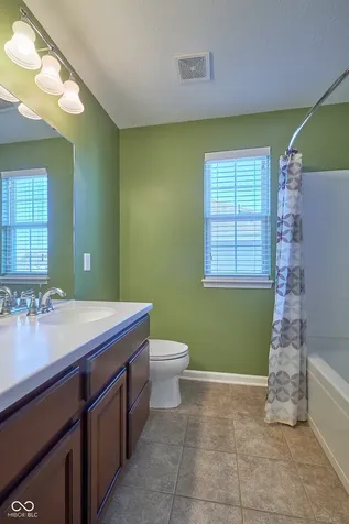 13071 Knights Way Fishers IN 46037