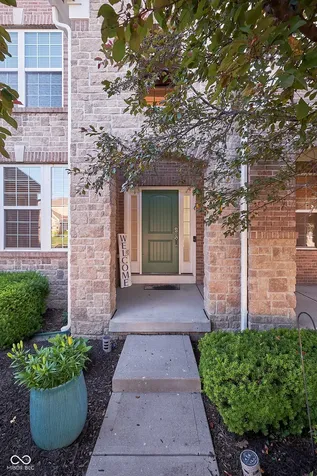 13071 Knights Way Fishers IN 46037