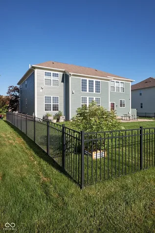 13071 Knights Way Fishers IN 46037