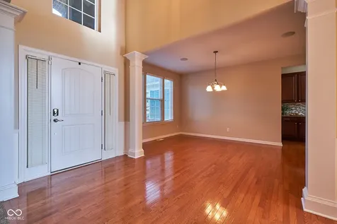 13071 Knights Way Fishers IN 46037