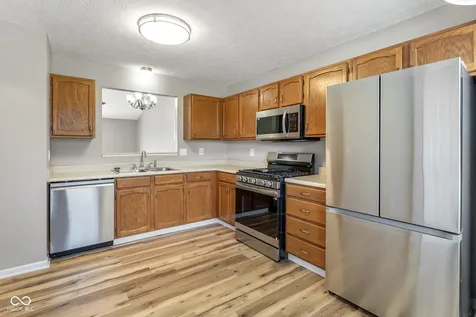 1015 Crimson King Parkway Mooresville IN 46158