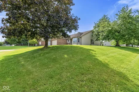 1015 Crimson King Parkway Mooresville IN 46158