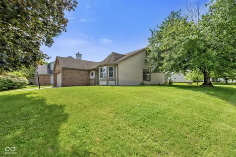 1015 Crimson King Parkway Mooresville IN 46158