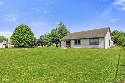 1015 Crimson King Parkway Mooresville IN 46158