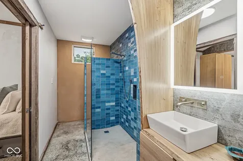 7130 S 650 W Columbus IN 47201