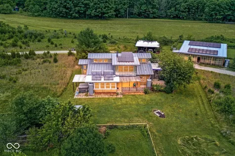 7130 S 650 W Columbus IN 47201