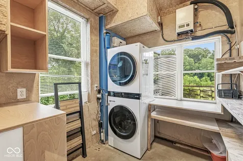 7130 S 650 W Columbus IN 47201