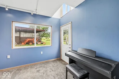 7130 S 650 W Columbus IN 47201