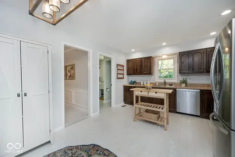 109 Willowood Lane Fishers IN 46038