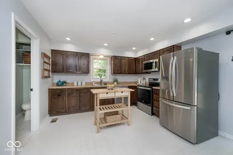 109 Willowood Lane Fishers IN 46038