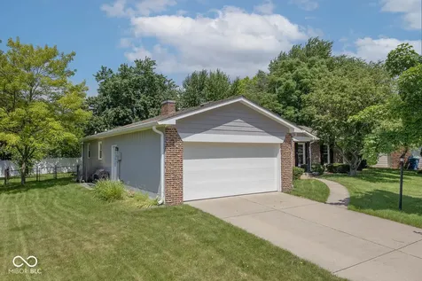109 Willowood Lane Fishers IN 46038