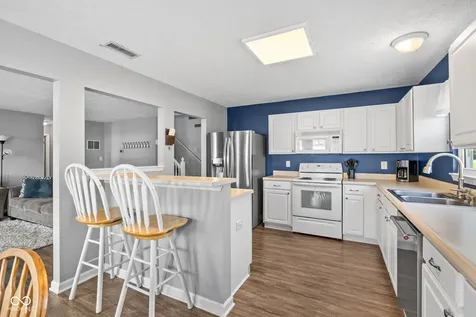 768 Yellowwood Drive Greenwood IN 46143