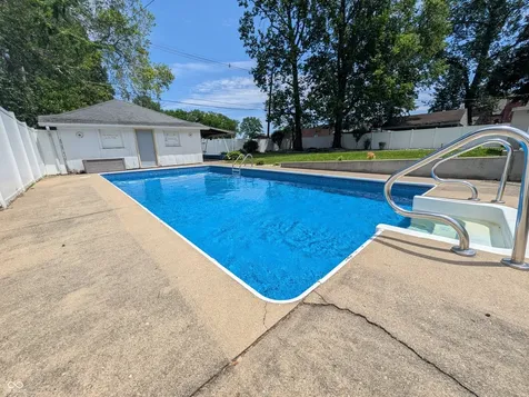 530 N Perkins Street Rushville IN 46173