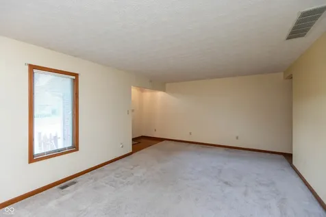 671 Jackson Street Brownsburg IN 46112