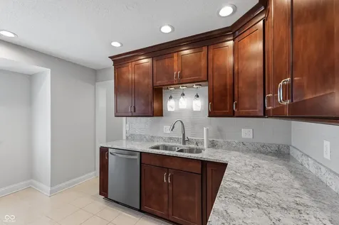 530 Hunters Carmel IN 46032