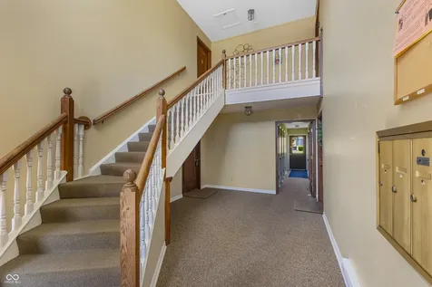 530 Hunters Carmel IN 46032