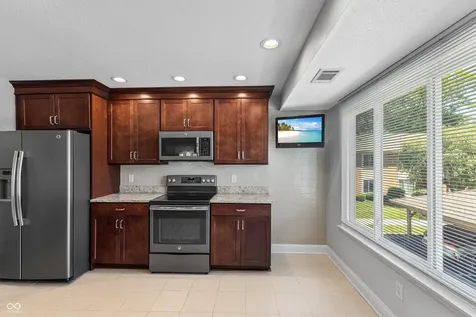 530 Hunters Carmel IN 46032