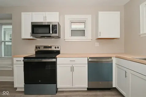 17 E Legrande Avenue Indianapolis IN 46225