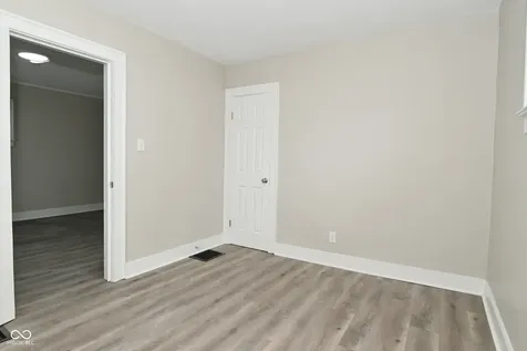17 E Legrande Avenue Indianapolis IN 46225