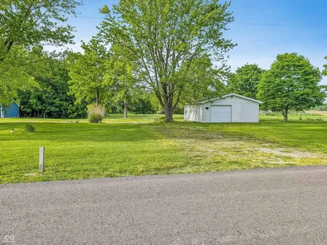 4196 E County Road 250 N Frankfort IN 46041