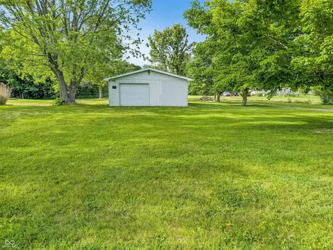 4196 E County Road 250 N Frankfort IN 46041