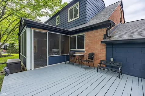 4009 E 57th Indianapolis IN 46220