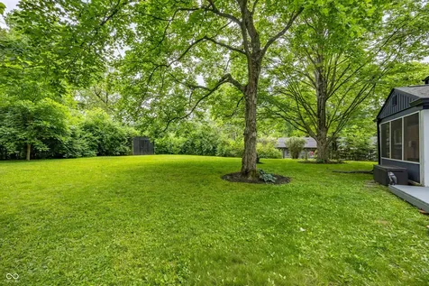 4009 E 57th Indianapolis IN 46220