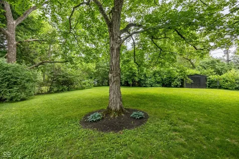 4009 E 57th Indianapolis IN 46220