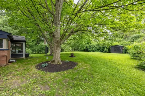 4009 E 57th Indianapolis IN 46220