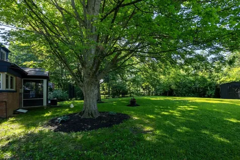 4009 E 57th Indianapolis IN 46220