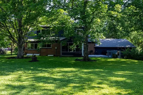 4009 E 57th Indianapolis IN 46220