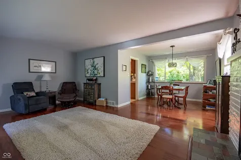 4009 E 57th Indianapolis IN 46220