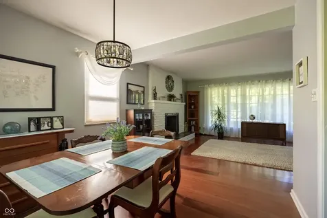 4009 E 57th Indianapolis IN 46220