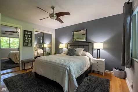 4009 E 57th Indianapolis IN 46220