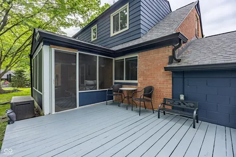 4009 E 57th Indianapolis IN 46220
