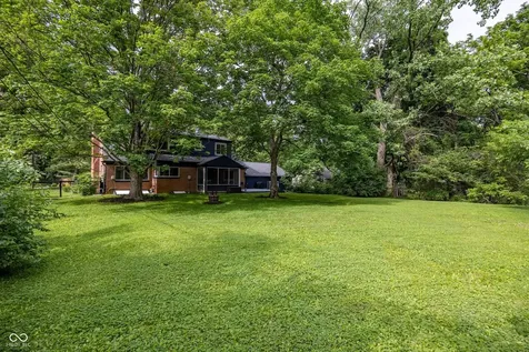 4009 E 57th Indianapolis IN 46220