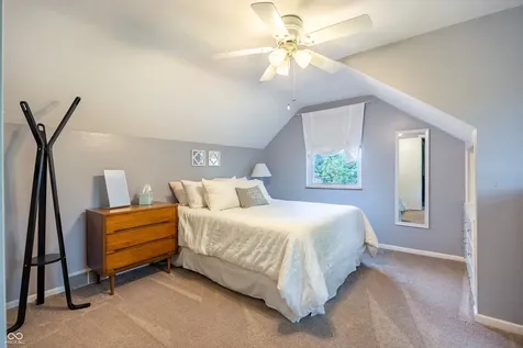 4009 E 57th Indianapolis IN 46220