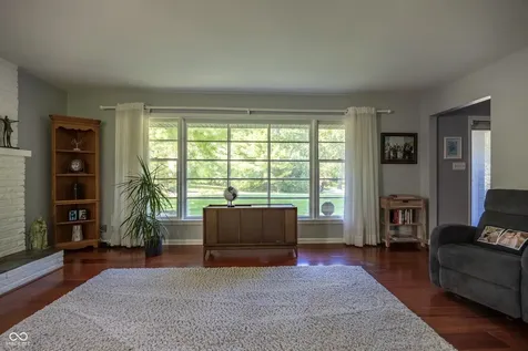 4009 E 57th Indianapolis IN 46220